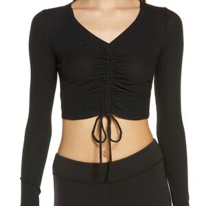 alo yoga ribbed cinch cropped long sleeve shirt. Black XS